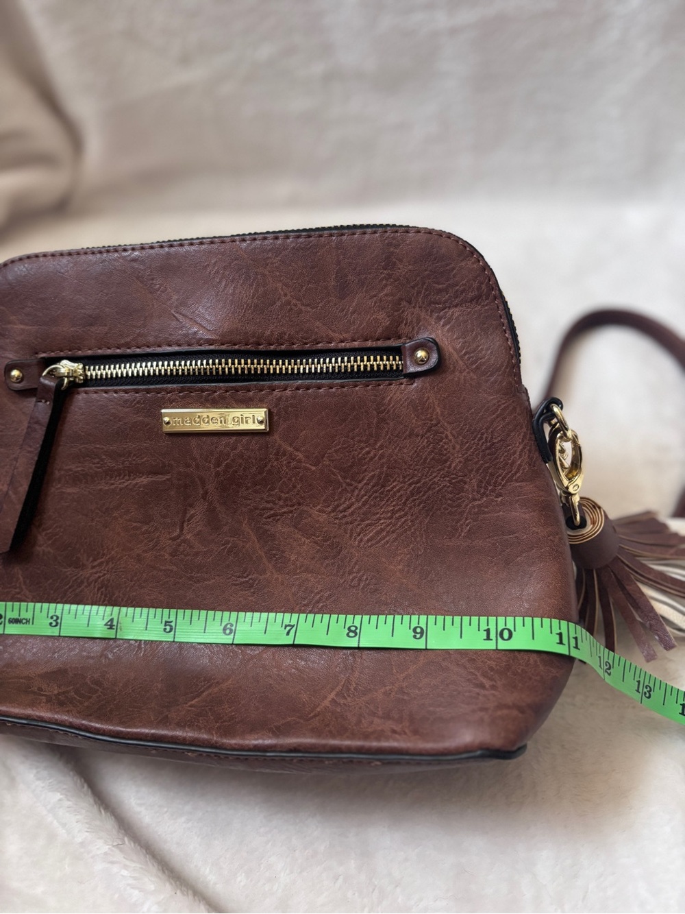 Madden Girl Brown Faux Leather Crossbody Bag Gold Chain Tassle - Picture 5 of 7